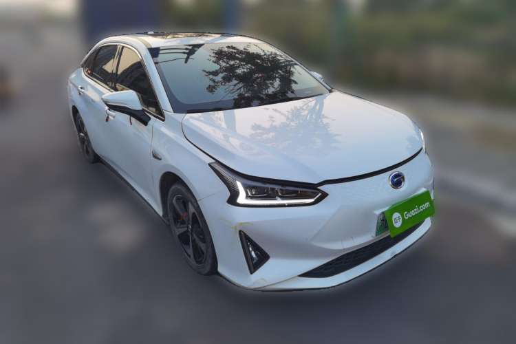 Used GAC Group Toyota iA5 2019 Luxury Edition Front Right 45 Deg