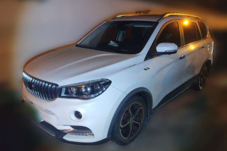 Used SWM X7 2016 1.5T Manual Prestige Version 7 Seats