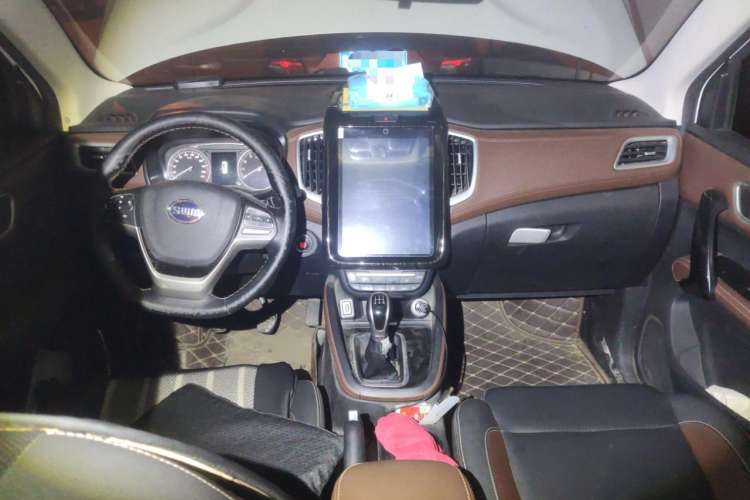 Used SWM X7 2016 1.5T Manual Prestige Version 7 Seats
