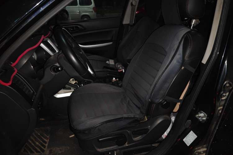 Used CHANGAN CS35 2015 1.6L Manual Luxury Model China IV Standard
