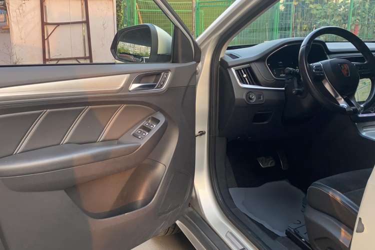 Used Roewe RX5 New Energy 2017 eRX5 50T Hybrid Connected Prestige Flagship Edition