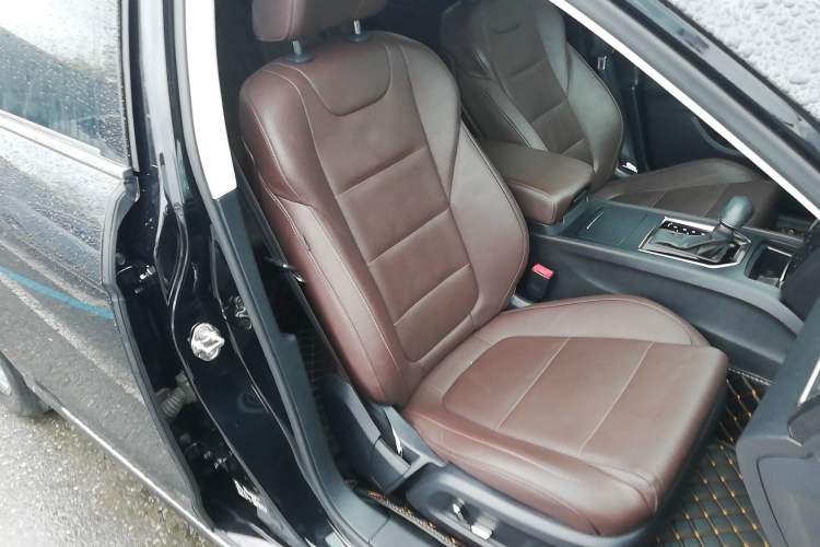 Used Hongqi H7 2019 1.8T Comfort Edition
