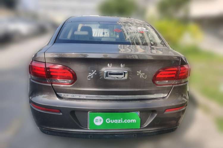 Used Qoros 3 2014 Sedan 1.6L Automatic Zhiyue Model