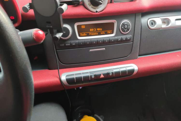 Used smart fortwo 2011 1.0 MHD Convertible Passion Edition
