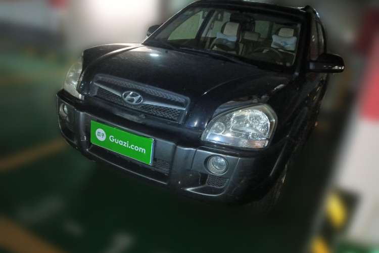 Used Hyundai Tucson 2009 2.0L Manual Two-Wheel Drive Fashion Edition