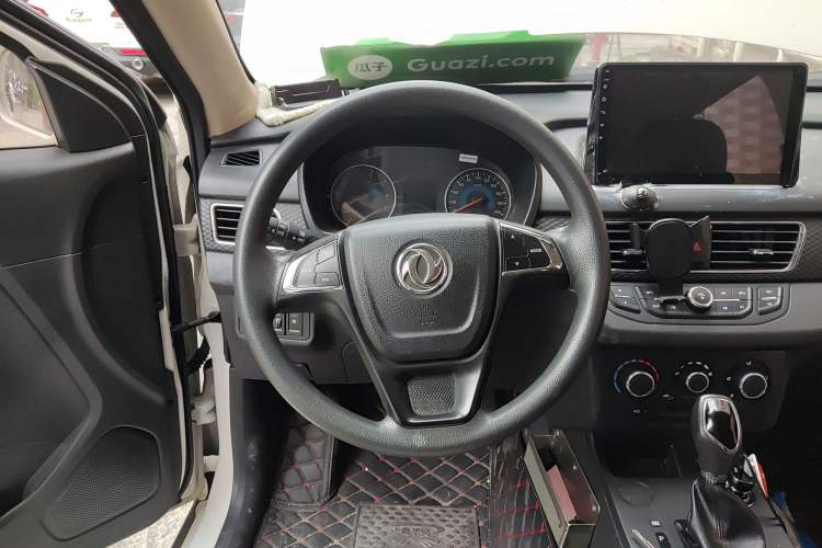 Used Dongfeng Fengon 370 2017 1.5L CVT Fashion Edition 7-Seater