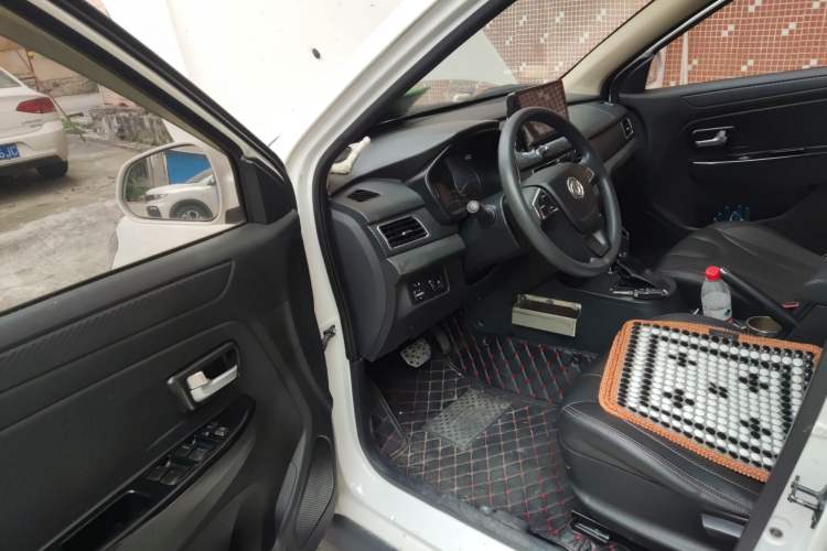 Used Dongfeng Fengon 370 2017 1.5L CVT Fashion Edition 7-Seater