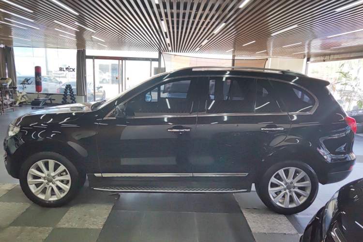 Used Haval H8 2015 2.0T Four-Wheel Drive Luxury Model