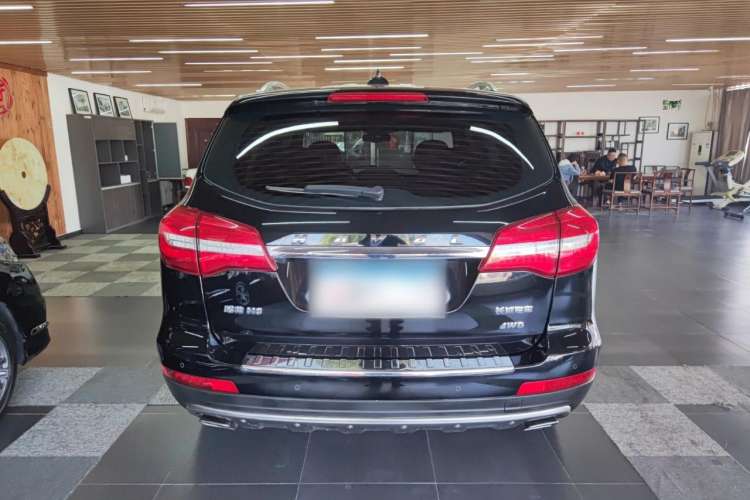 Used Haval H8 2015 2.0T Four-Wheel Drive Luxury Model