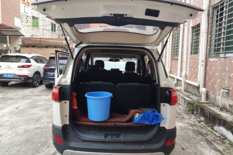 Used Dongfeng Fengon 370 2017 1.5L CVT Fashion Edition 7-Seater