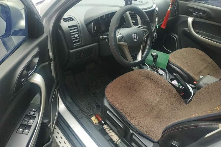 Used Changan CS35 2014 1.6L Automatic Luxury Model China IV Standard
