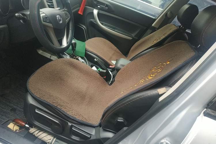 Used Changan CS35 2014 1.6L Automatic Luxury Model China IV Standard
