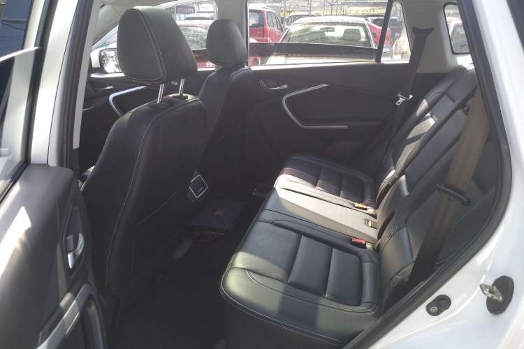 Used HYOSOW S6 2017 1.5T CVT Enjoyment Model
