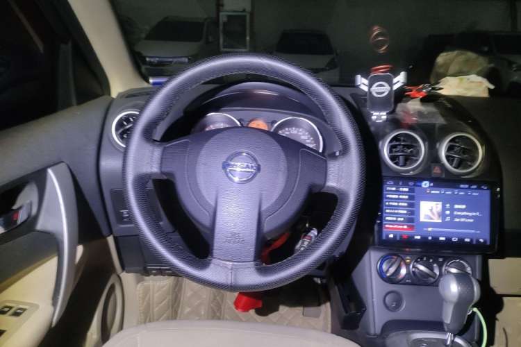 Used Nissan Qashqai 2010 20S Fire CVT 2WD