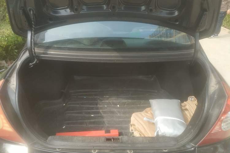 Used Hyundai Elantra 2007 1.6L Manual Comfort Model Trunk