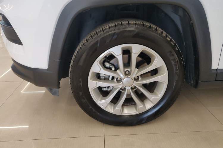 Used Jeep Compass 2021 220T Automatic Leading Edition