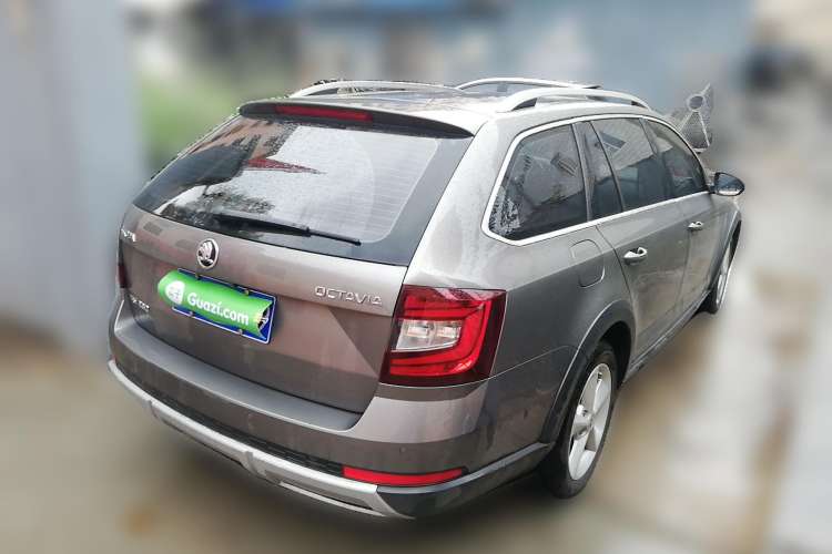 Used Skoda Octavia 2018 Station Wagon TSI230 DSG Comfort Edition
