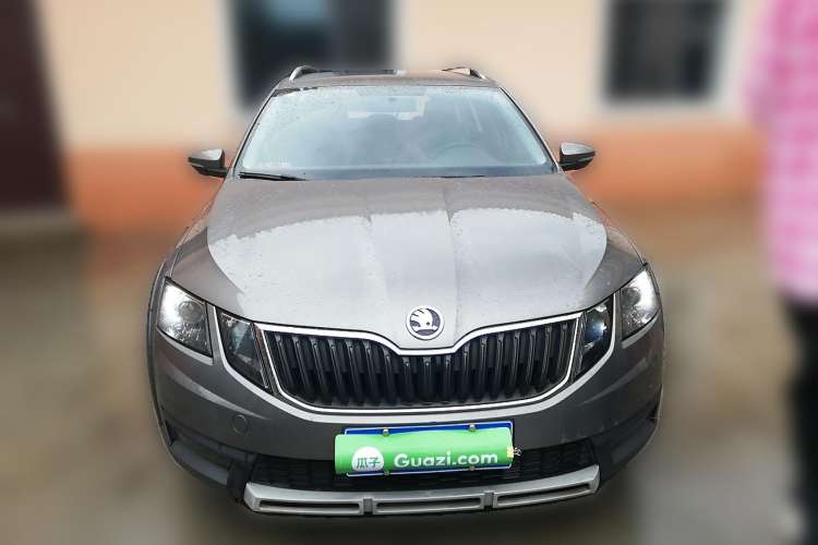 Used Skoda Octavia 2018 Station Wagon TSI230 DSG Comfort Edition
