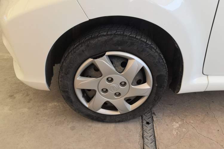 Used BYD F0 2015 1.0L AMT XuanKu Model Left Front Wheel Hub