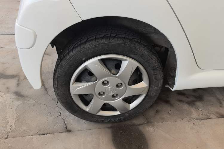 Used BYD F0 2015 1.0L AMT XuanKu Model Right Rear Wheel Hub