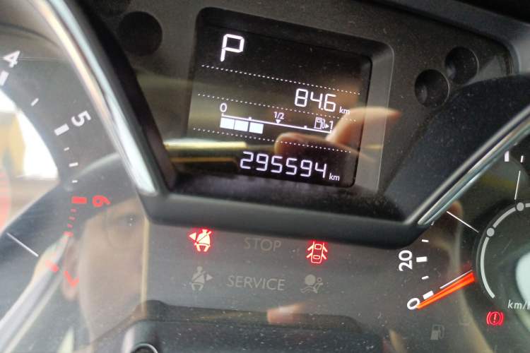 Used Citroen C4 Sega 2016 1.6L Automatic Comfort Model Odometer Close Up