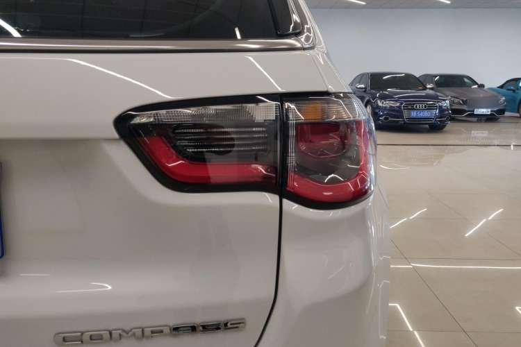 Used Jeep Compass 2021 220T Automatic Leading Edition