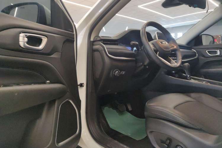 Used Jeep Compass 2021 220T Automatic Leading Edition