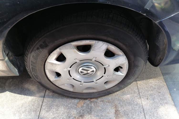 Used Volkswagen Santana Vista 2008 1.8L Manual Sishang Model Right Front Wheel Hub