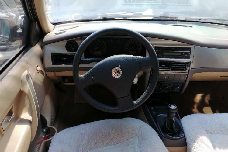 Used Volkswagen Santana Vista 2008 1.8L Manual Sishang Model Steering Wheel