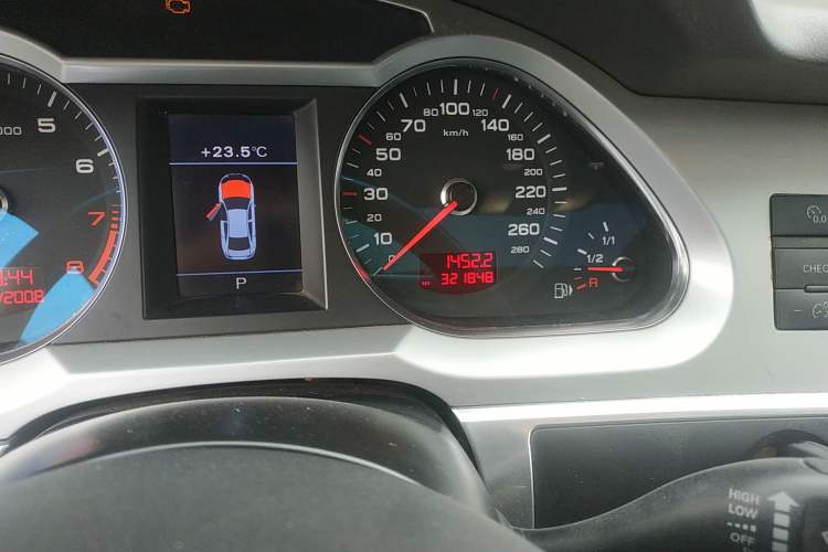 Used Audi A6L 2009 2.0 TFSI automatic standard version