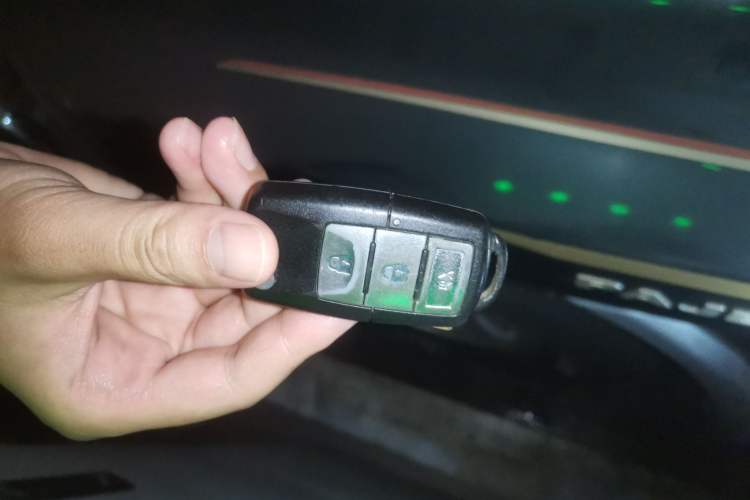 Used Leopaard Heijingang 2009 2.4L Manual 4x4
