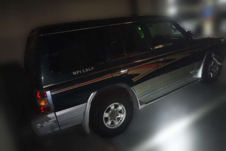 Used Leopaard Heijingang 2009 2.4L Manual 4x4
