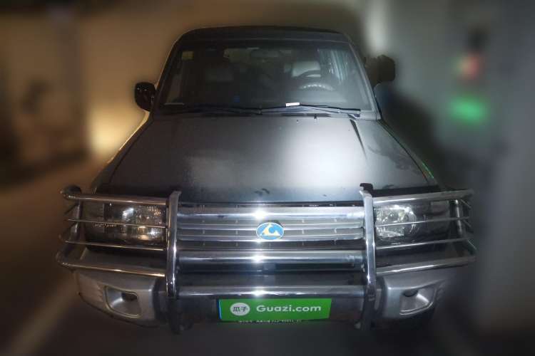 Used Leopaard Heijingang 2009 2.4L Manual 4x4
