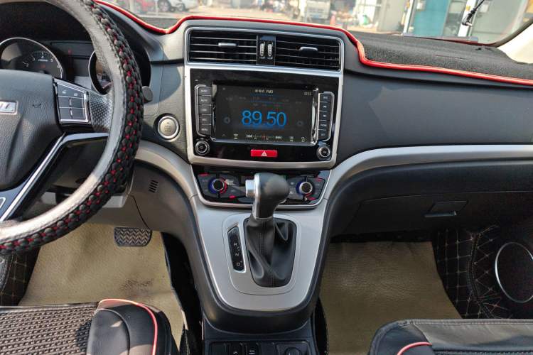 Used Haval M6 2019 1.5T DCT Two-Wheel Drive Value Edition China VI Standard
