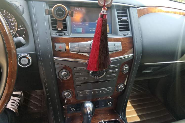 Used Infiniti QX80 2016 5.6L 4WD