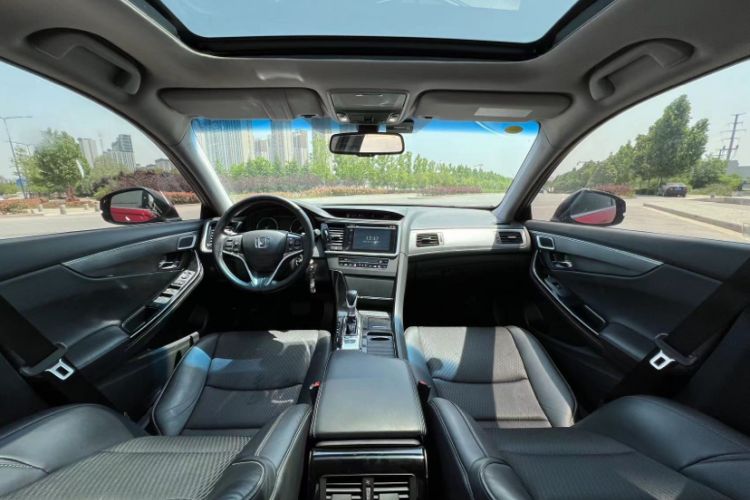 Used Honda Spirior 2015 2.0L Prestige Edition
