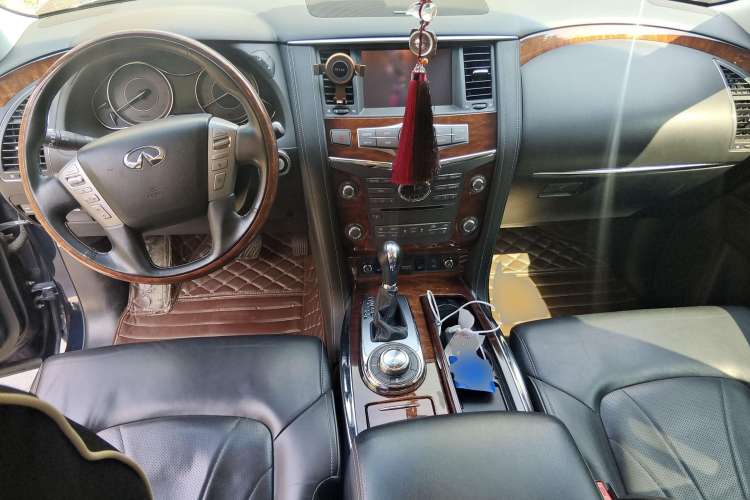 Used Infiniti QX80 2016 5.6L 4WD