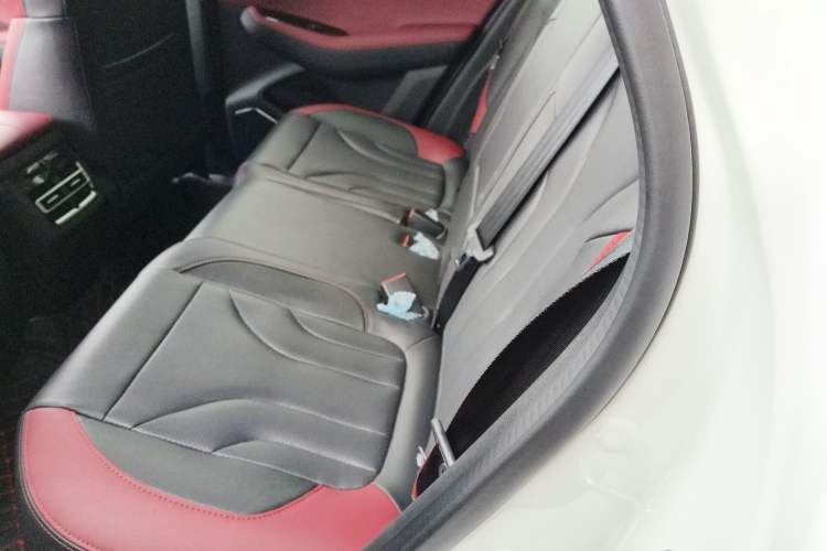 Used Changan CS85 COUPE 2023 1.5T DCT Prestige Edition