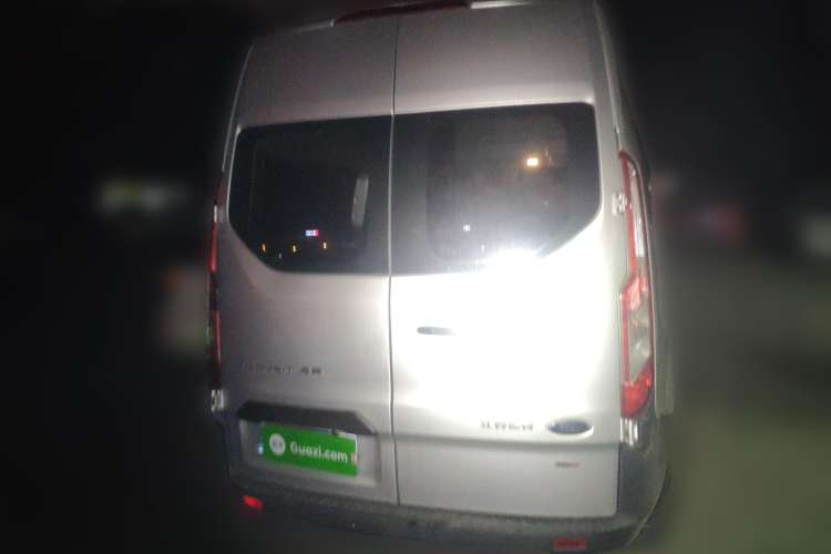 Used Ford Transit 2017 2.0T Diesel Multi-Function Commercial Vehicle Mid-Drive Mid-Roof China V Standard
