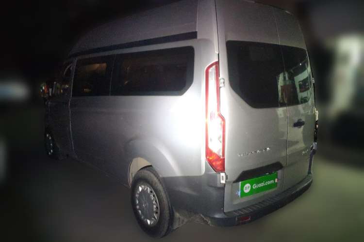 Used Ford Transit 2017 2.0T Diesel Multi-Function Commercial Vehicle Mid-Drive Mid-Roof China V Standard
