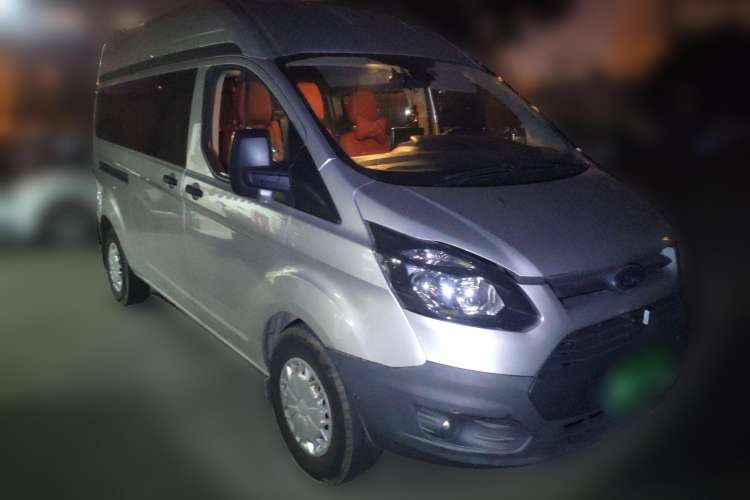 Used Ford Transit 2017 2.0T Diesel Multi-Function Commercial Vehicle Mid-Drive Mid-Roof China V Standard
