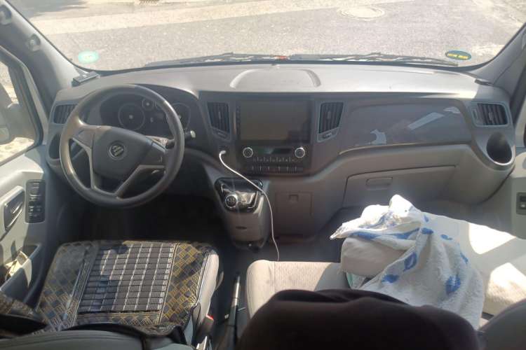 Used Foton Toano 2020 2.5T Manual Tongtu Short Wheelbase Mid-Roof 5/6-Seater 4J25TC3
