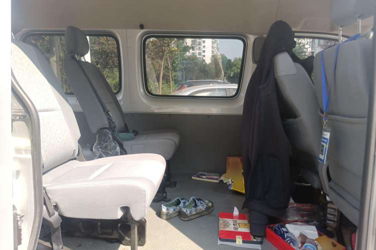 Used Foton Toano 2020 2.5T Manual Tongtu Short Wheelbase Mid-Roof 5/6-Seater 4J25TC3
