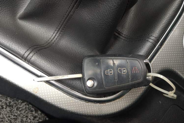 Used Haval H5 Classic 2016 Classic Edition 2.0T Manual Two-Wheel Drive Elite Model
