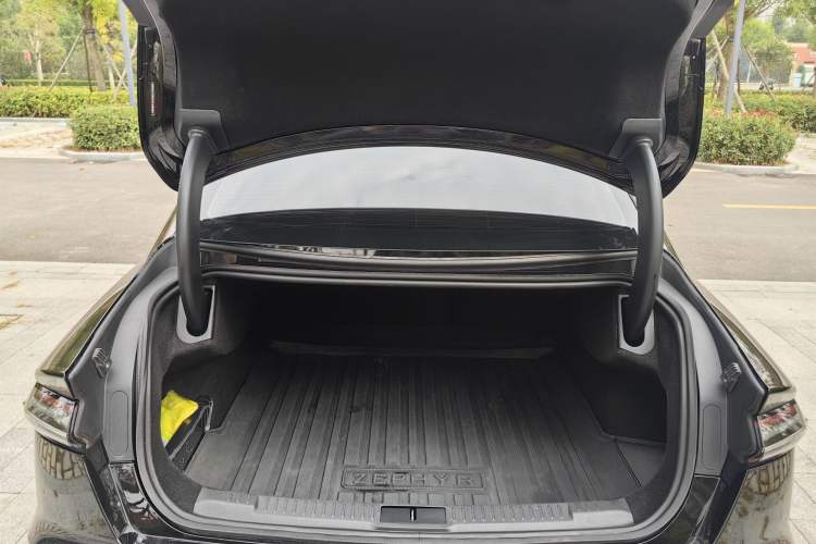 Used Lincoln Z 2022 iXiang Deluxe Edition
