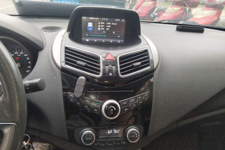 Used Haima S5 2014 1.6L Manual ZhiZun Version
