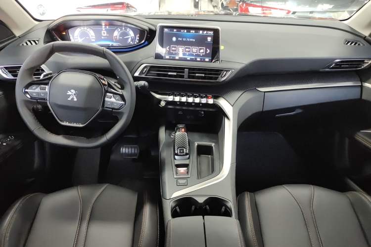 Used Peugeot 4008 2019 360THP BLACKPACK Obsidian Edition Interior 3
