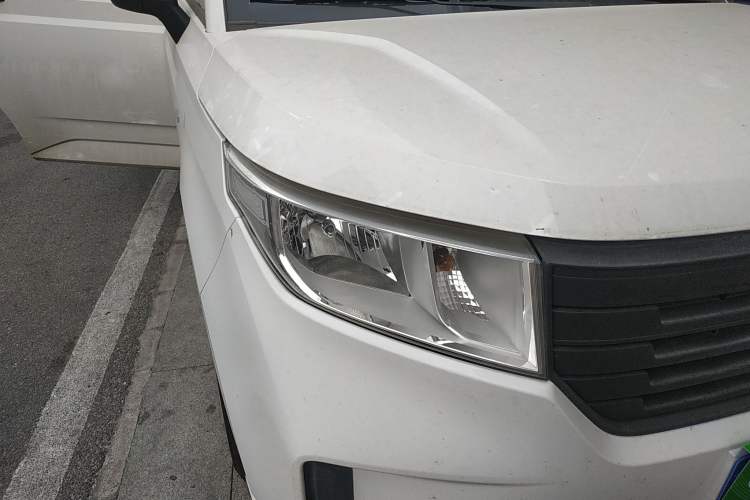 Used Wuling Hongguang PLUS 2019 1.5T Manual Standard Edition 5 Seats