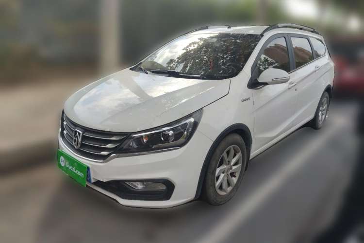 Used Baojun 310W 2017 1.5L Manual Fashion Model China V