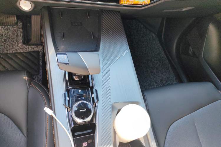 Used Oshan Z6 New Energy 2022 Blue Whale iDD 150KM Flagship PLUS